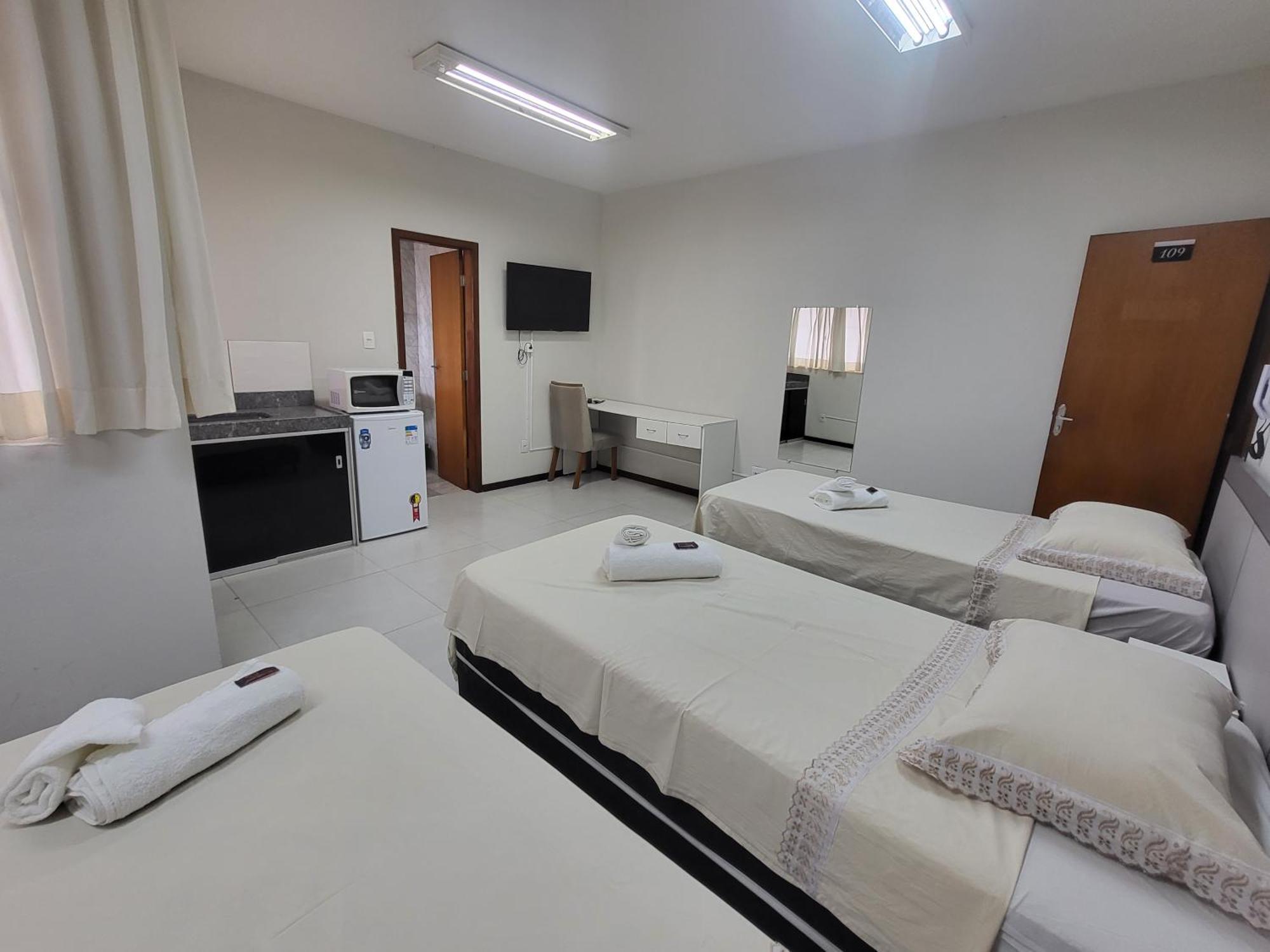 Hotel Avelar Ribeirao das Neves Экстерьер фото